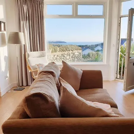 24 Cliff Apartment-3 Bed-Ground Floor-Sea Views Trearddur Exterior photo