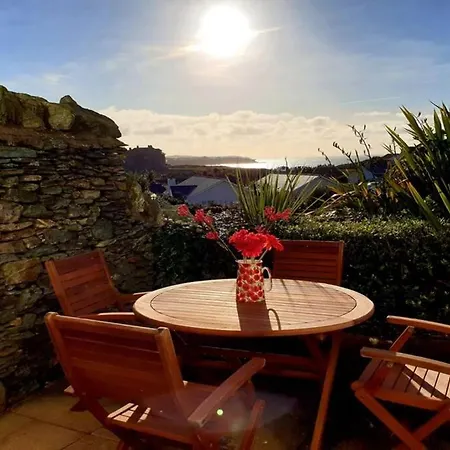24 Cliff Apartment-3 Bed-Ground Floor-Sea Views Trearddur Exterior photo